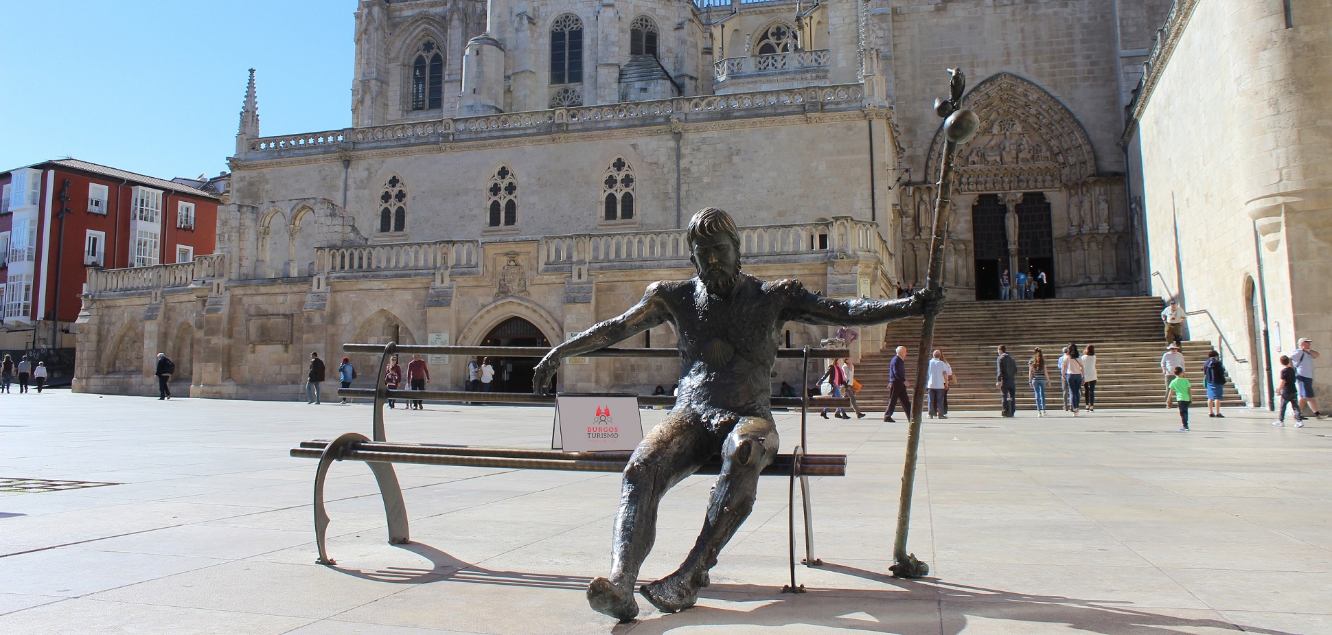 Plaza del Rey San Fernando - Estatua del Peregrino Burgos - Guías Oficiales