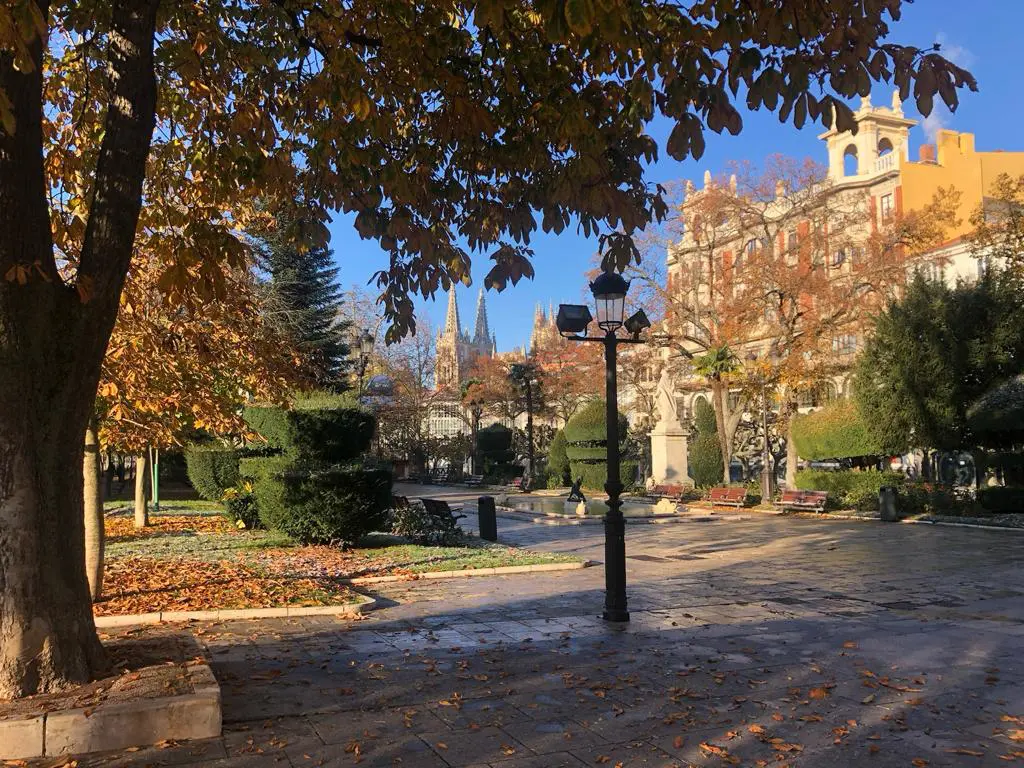 Paseo por el Paseo del Espolón